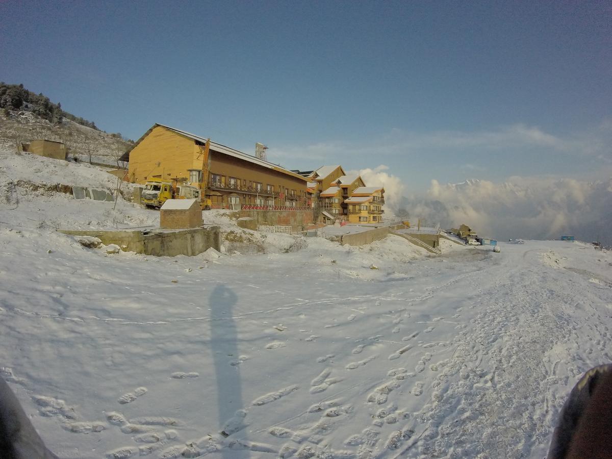 Clifftop Club Auli Joshimath Ngoại thất bức ảnh